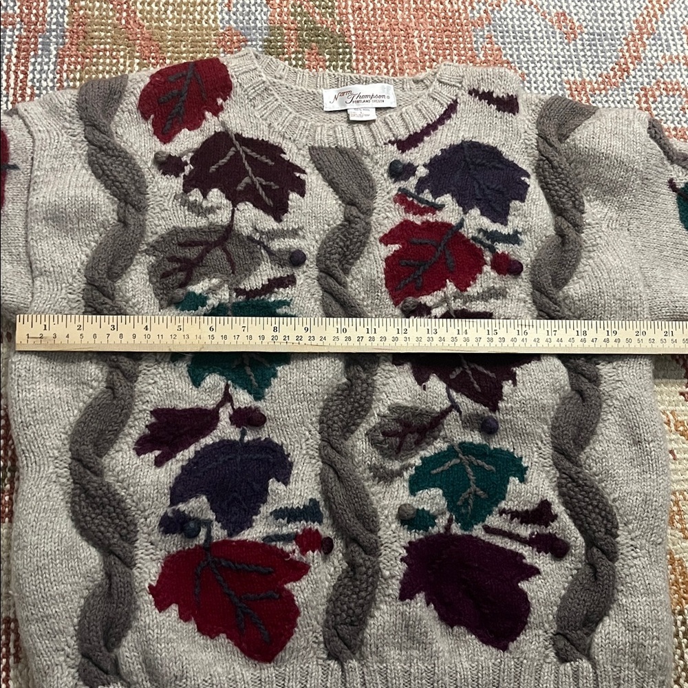 Vintage Norm Thompson Wool Leaf Design Grey Sweater Size L - Picture 6 of 7